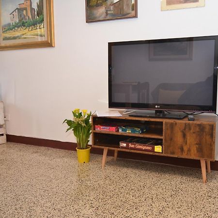 Appartamento Il Nespolo San Gimignano Eksteriør bilde